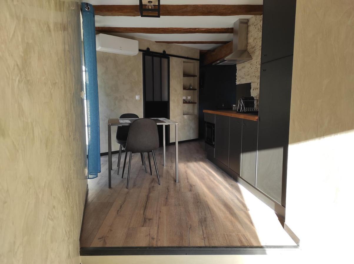 Apparts'Hotel La Ferme Du Gros Noyer Malaucène Buitenkant foto
